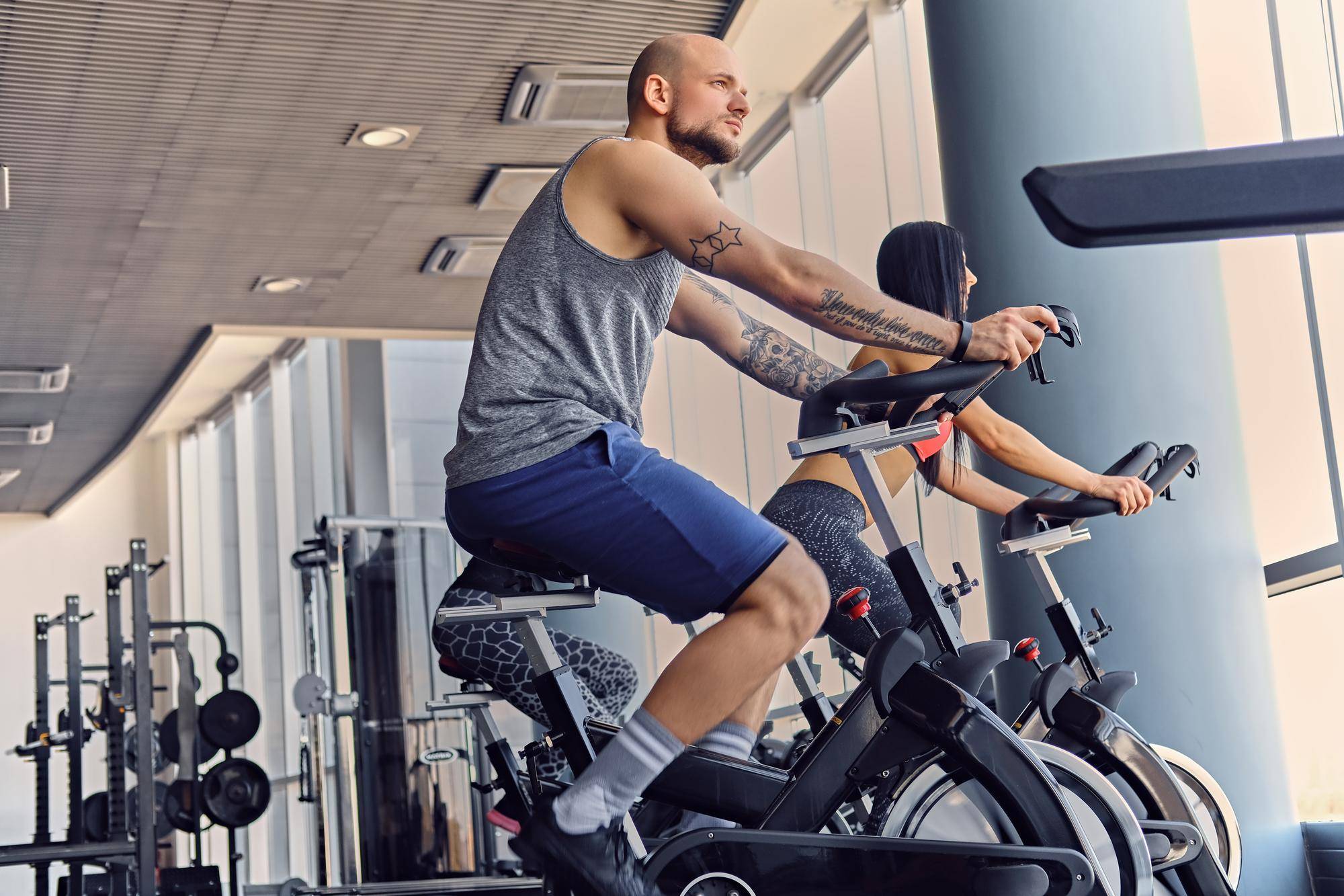 Rower stacjonarny jak ćwiczyć aby osiągnąć lepsze efekty?