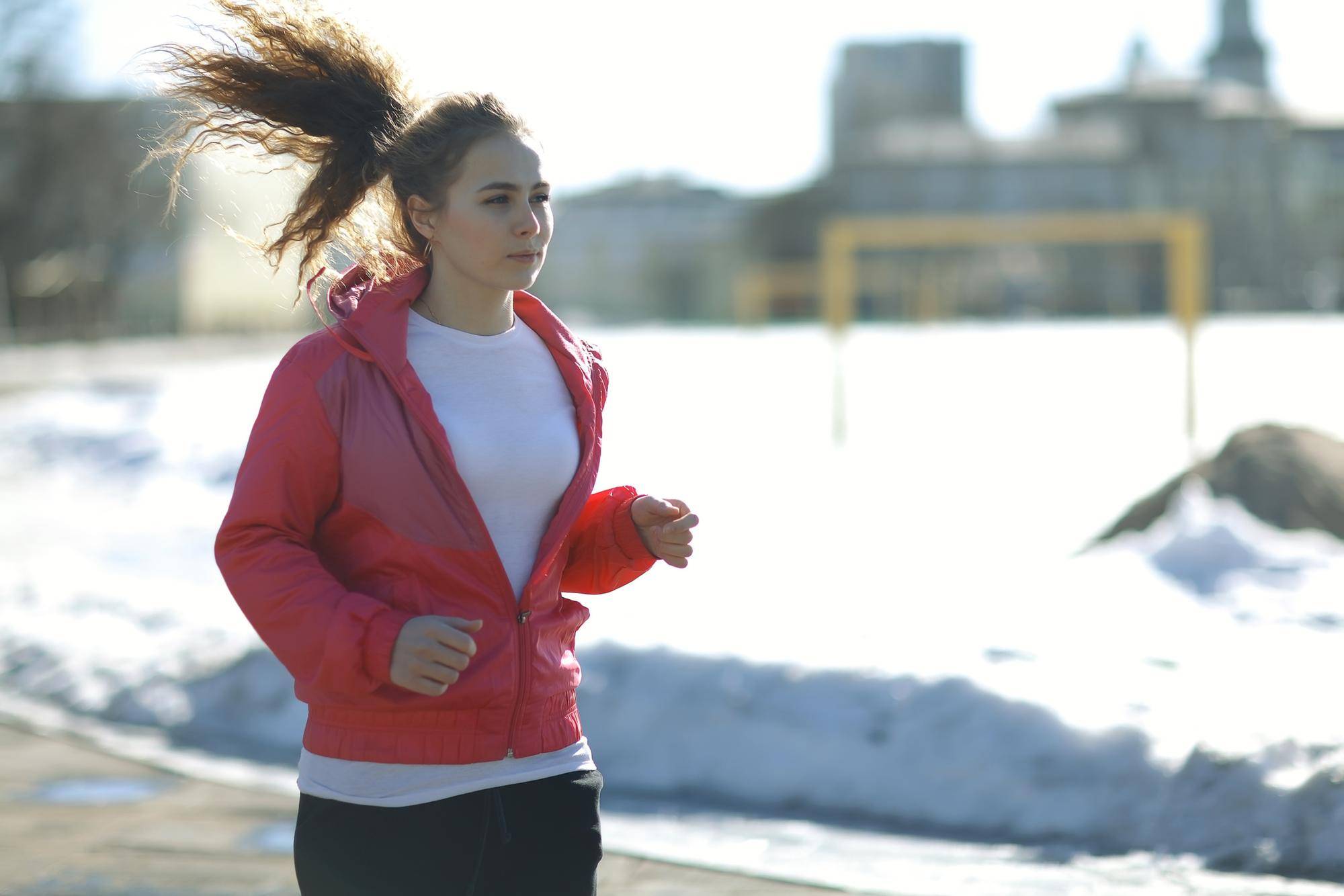 Ile kalorii spalasz podczas 10 km biegu?